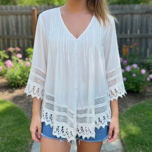 Solitaire White Crochet-Hem V-Neck Tunic